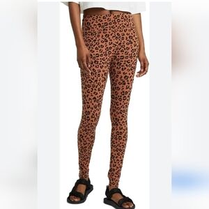 Wild Fable high waisted Classic Leggings size XS